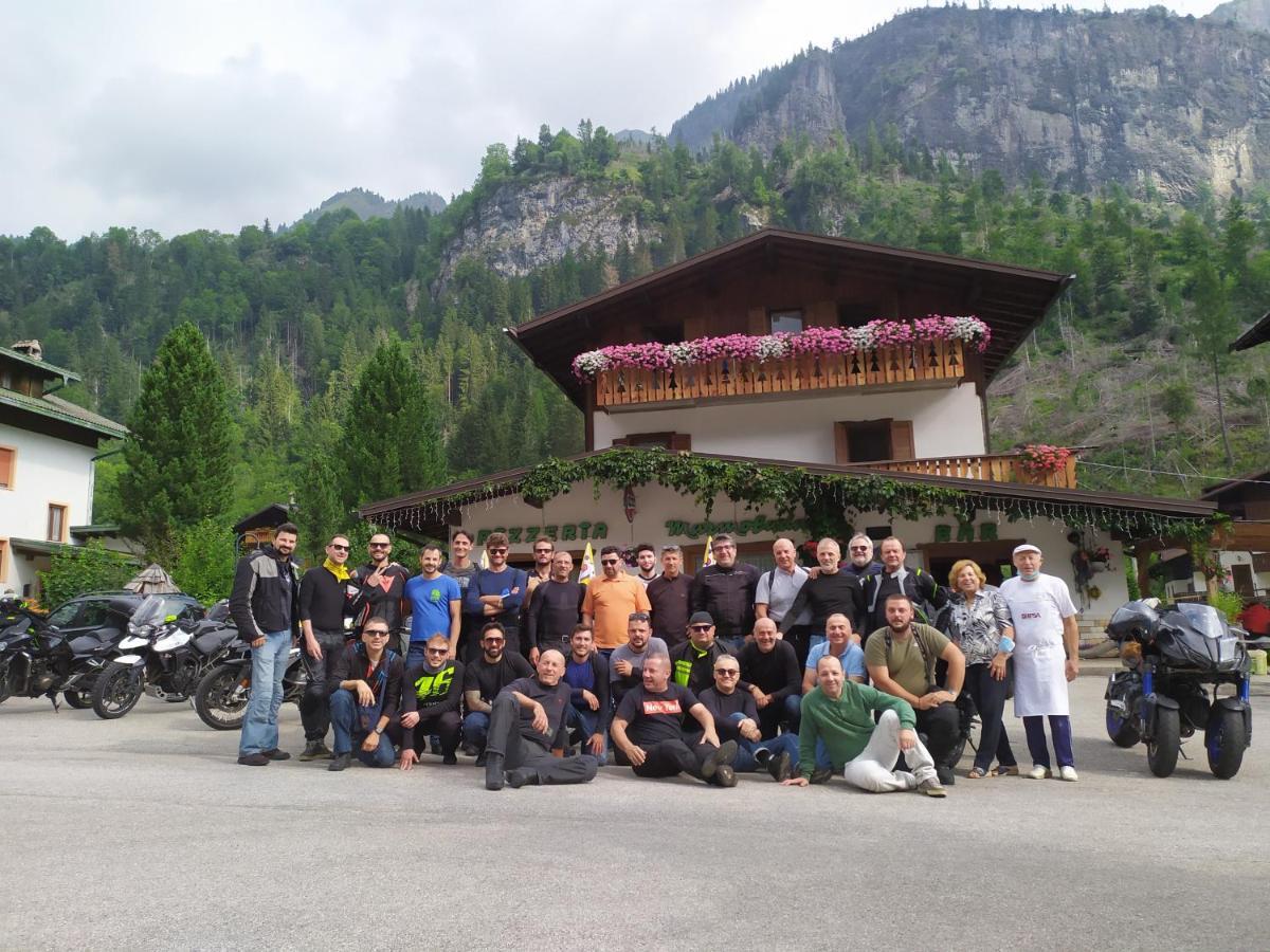 Affittacamere Pizzeria Marmolada Rocca Pietore Exterior foto